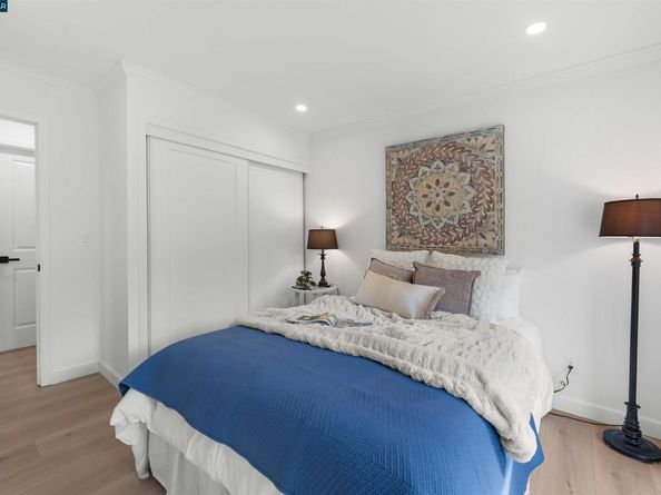 2933 Ptarmigan Dr 3, Walnut Creek CA 94595