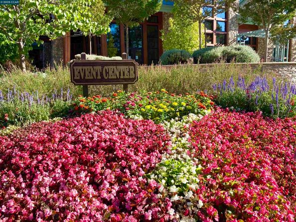 2933 Ptarmigan Dr 3, Walnut Creek CA 94595