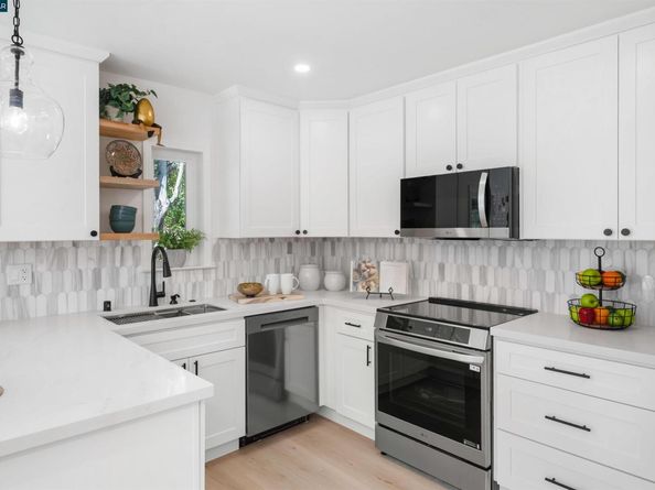 2933 Ptarmigan Dr 3, Walnut Creek CA 94595