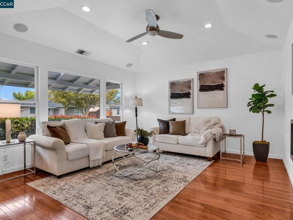 1015 Pleasant Valley Dr, Pleasant Hill CA 94523