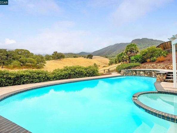 308 Mountaire Pkwy, Clayton CA 94517