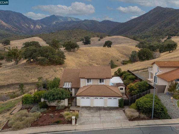 308 Mountaire Pkwy, Clayton CA 94517