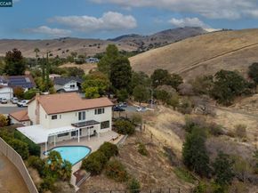 308 Mountaire Pkwy, Clayton CA 94517