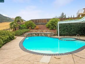 308 Mountaire Pkwy, Clayton CA 94517