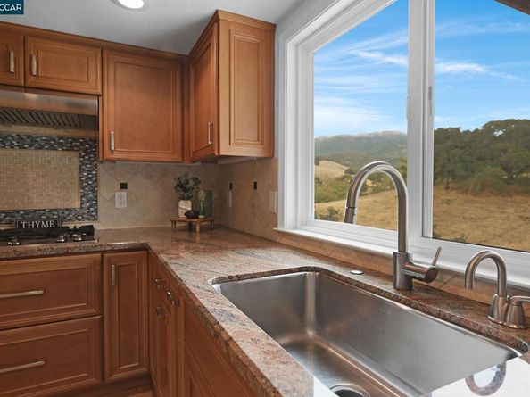 308 Mountaire Pkwy, Clayton CA 94517