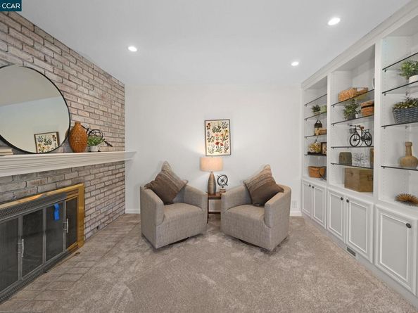 308 Mountaire Pkwy, Clayton CA 94517
