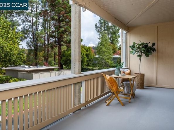 1132 Running Springs Rd 10, Walnut Creek CA 94595