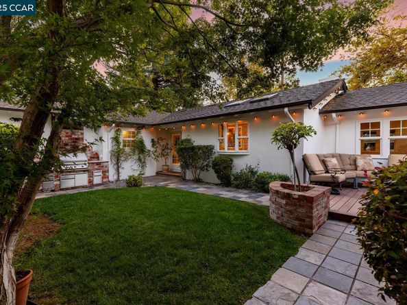 1000 Walnut Drive, Lafayette CA 94549