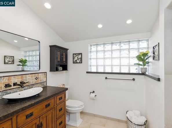 1000 Walnut Drive, Lafayette CA 94549