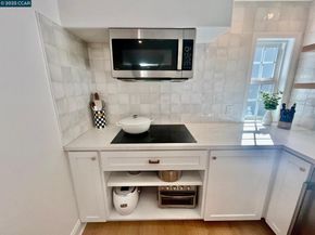 1000 Walnut Drive, Lafayette CA 94549