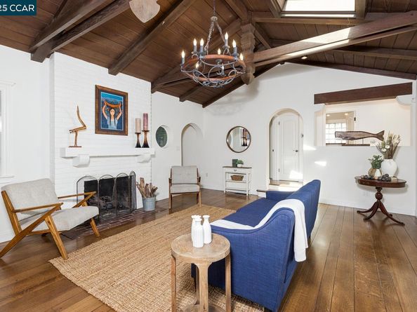 1000 Walnut Drive, Lafayette CA 94549