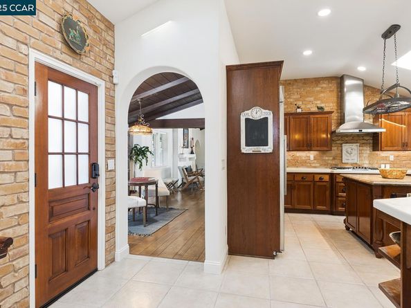 1000 Walnut Drive, Lafayette CA 94549