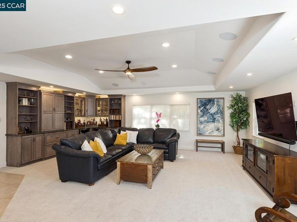 1000 Walnut Drive, Lafayette CA 94549