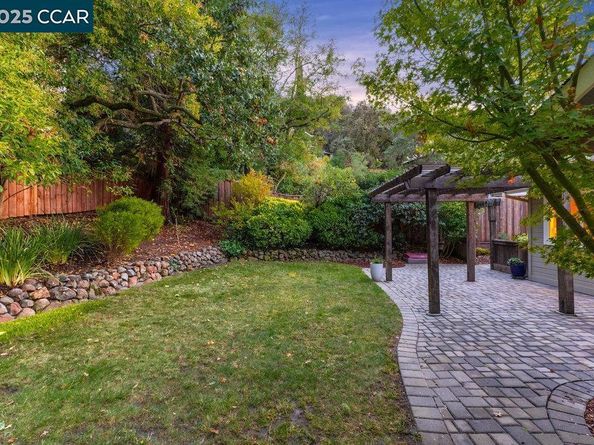 171 Sequoia Ave, Walnut Creek CA 94595