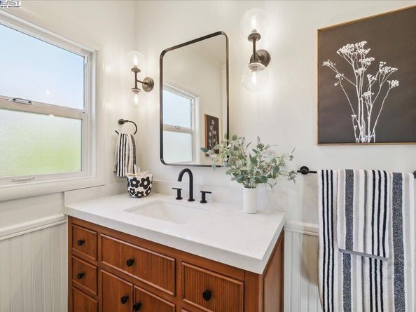 2542 Fourth St, Livermore CA 94550