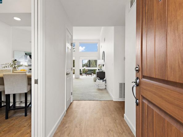 3306 Ptarmigan Dr 2B, Walnut Creek CA 94595