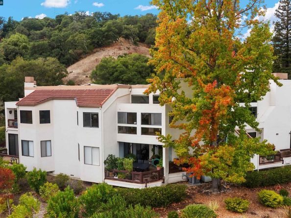 3306 Ptarmigan Dr 2B, Walnut Creek CA 94595