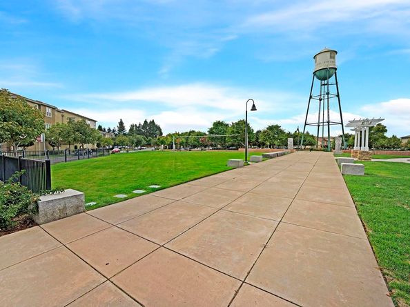 589 Staley Ave, Hayward CA 94541