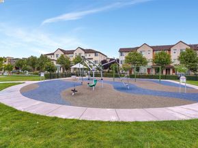 589 Staley Ave, Hayward CA 94541