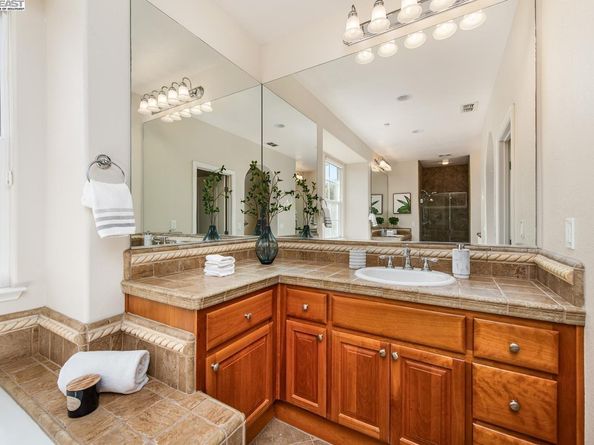 2753 Silverado Ct, Livermore CA 94550