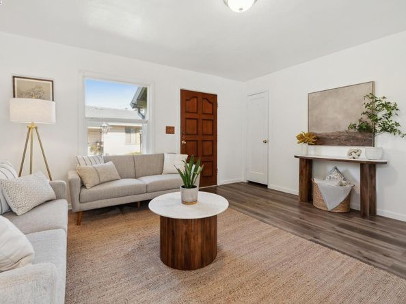 108 Cypress St D, Alameda CA 94501