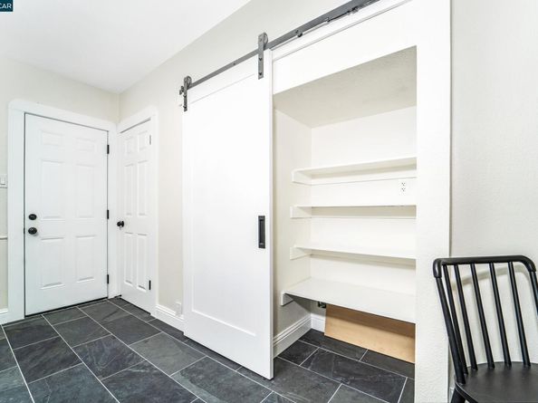 556 41St St, Richmond CA 94805