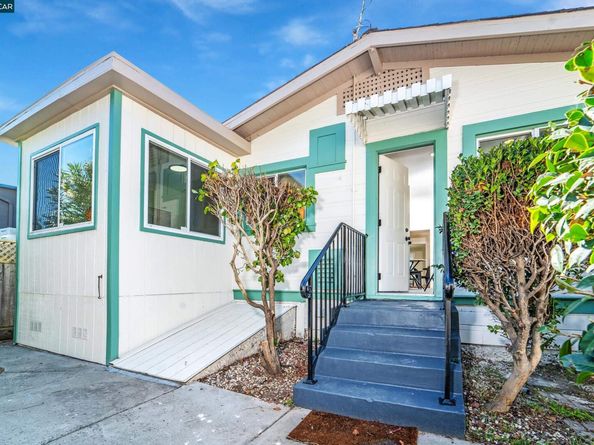 556 41St St, Richmond CA 94805