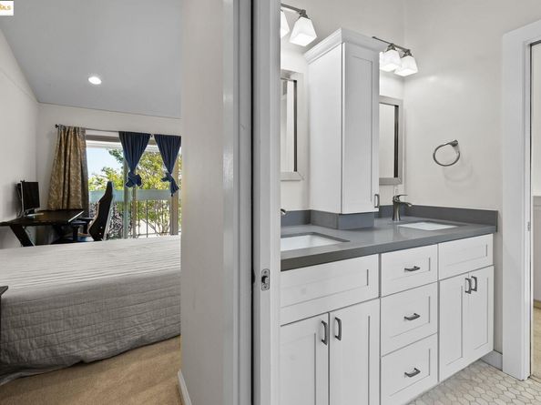 3415 La Selva St, San Mateo CA 94403