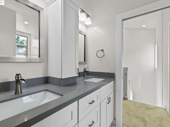 3415 La Selva St, San Mateo CA 94403