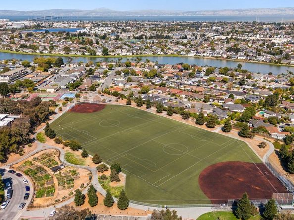 3415 La Selva St, San Mateo CA 94403