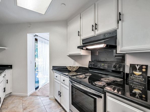 1960 Barrymore Common K, Fremont CA 94538