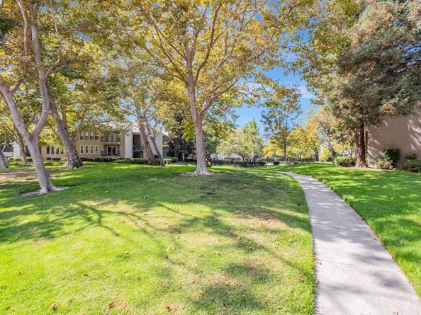 1960 Barrymore Common K, Fremont CA 94538