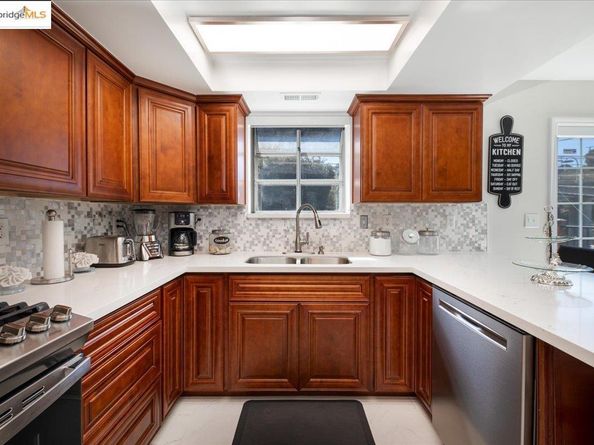 9400 Mountain Blvd, Oakland CA 94605