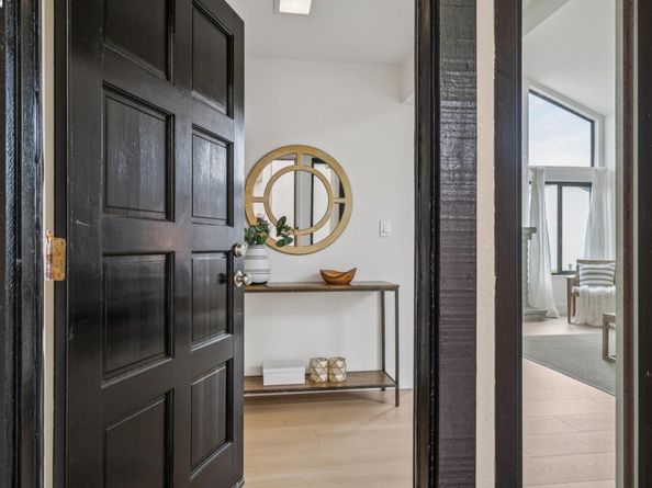 101 Carob Ln, Alameda CA 94502