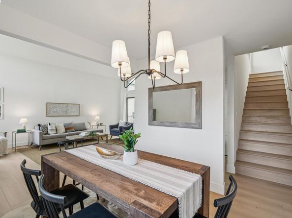 101 Carob Ln, Alameda CA 94502
