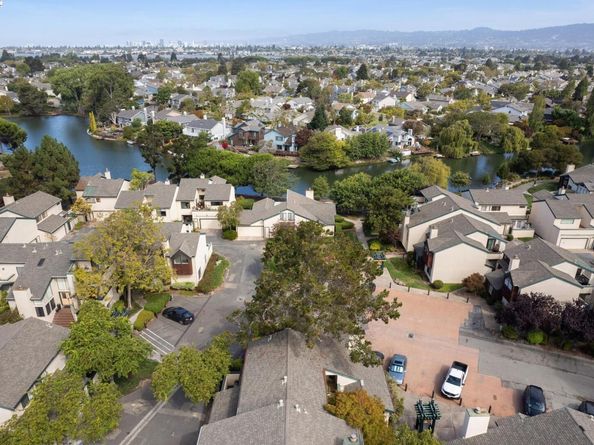 101 Carob Ln, Alameda CA 94502