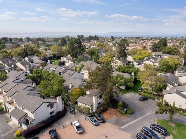 101 Carob Ln, Alameda CA 94502