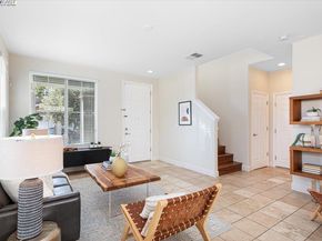 9436 Dunbar Dr, Oakland CA 94603