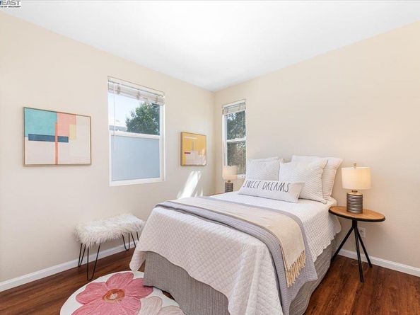 9436 Dunbar Dr, Oakland CA 94603