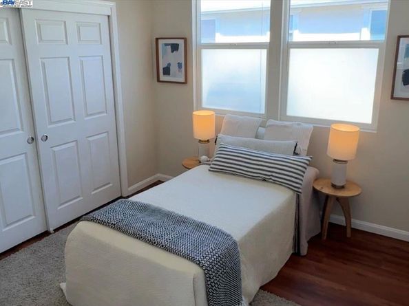 9436 Dunbar Dr, Oakland CA 94603