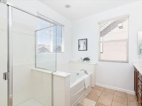 9436 Dunbar Dr, Oakland CA 94603