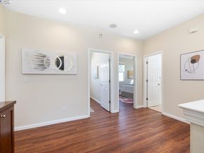 9436 Dunbar Dr, Oakland CA 94603