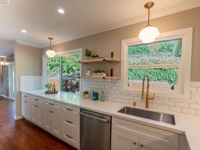 2818 Steinmetz Way, Oakland CA 94602