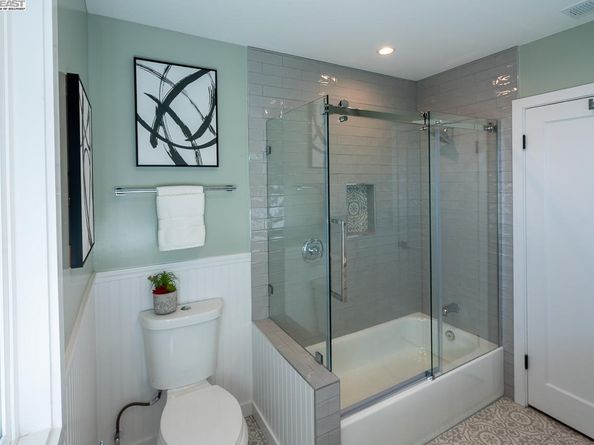 2818 Steinmetz Way, Oakland CA 94602