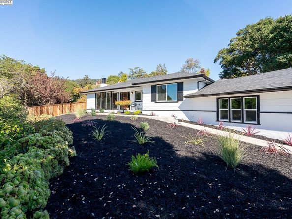 2818 Steinmetz Way, Oakland CA 94602