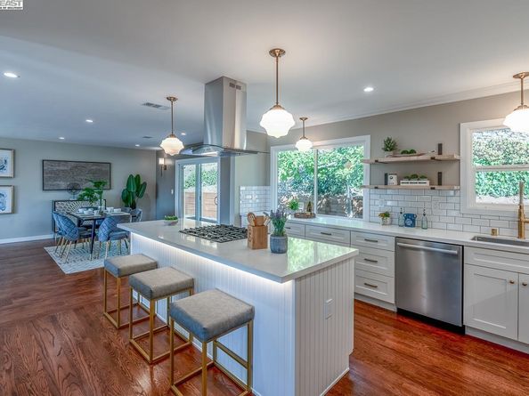 2818 Steinmetz Way, Oakland CA 94602