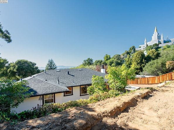 2818 Steinmetz Way, Oakland CA 94602