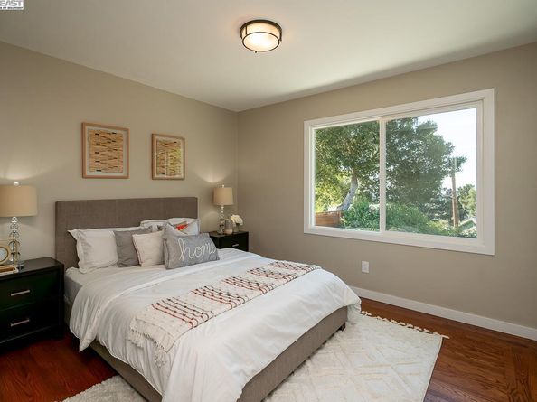 2818 Steinmetz Way, Oakland CA 94602