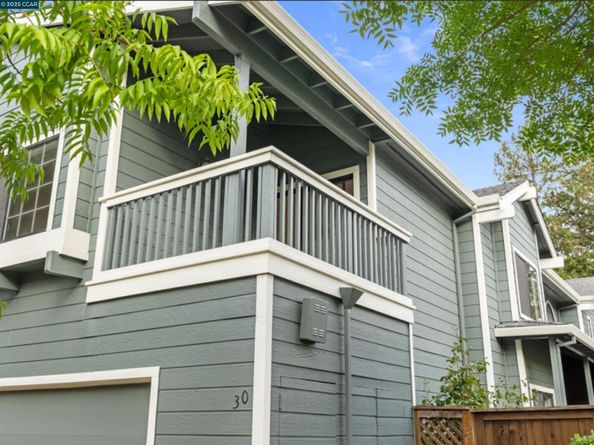 30 Hansen Ct, Moraga CA 94556