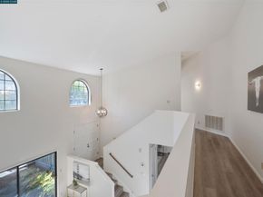 30 Hansen Ct, Moraga CA 94556